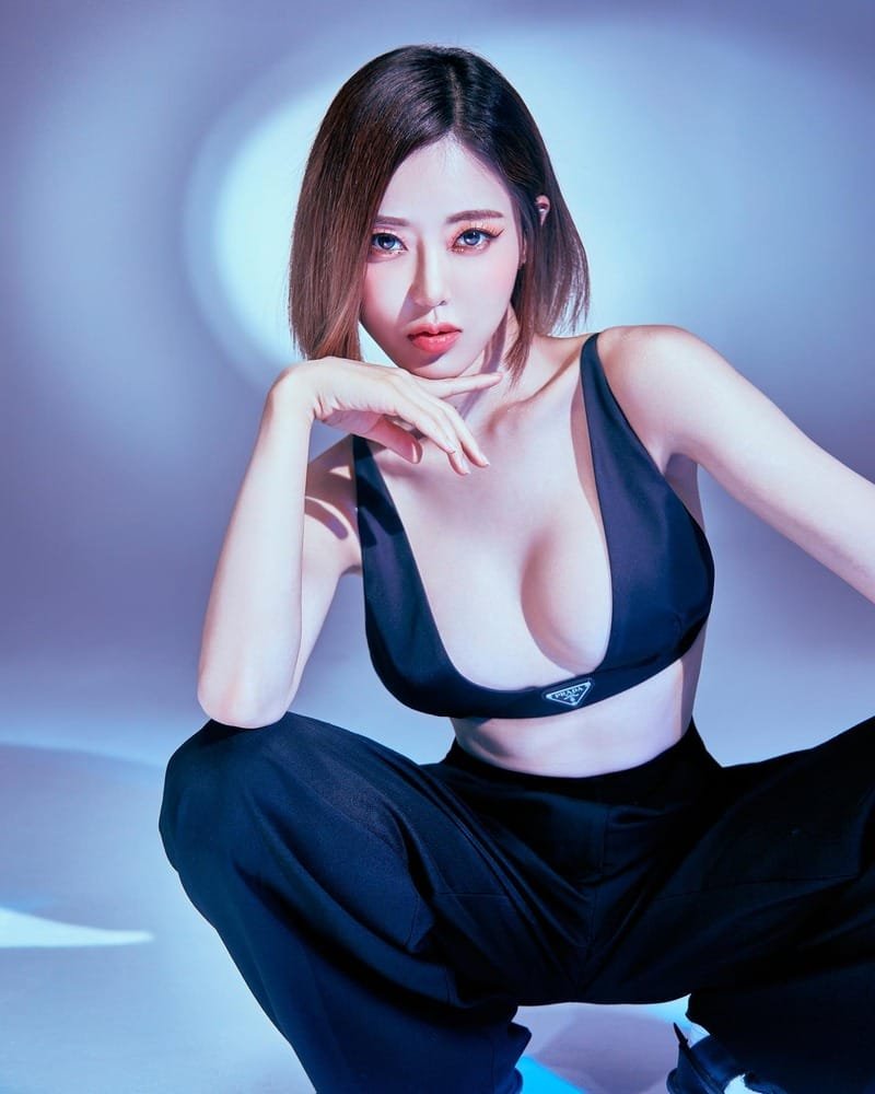 ảnh sex dj SODA 23