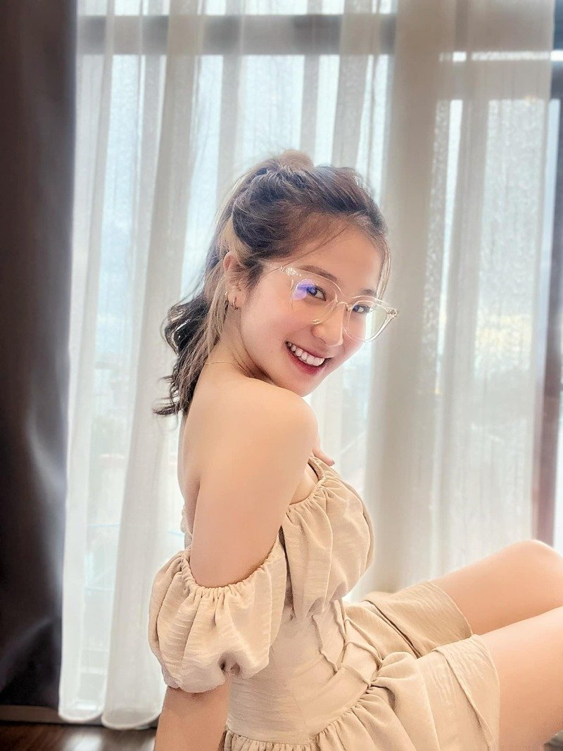 ảnh tiktoker Vân Chòe xinh gái