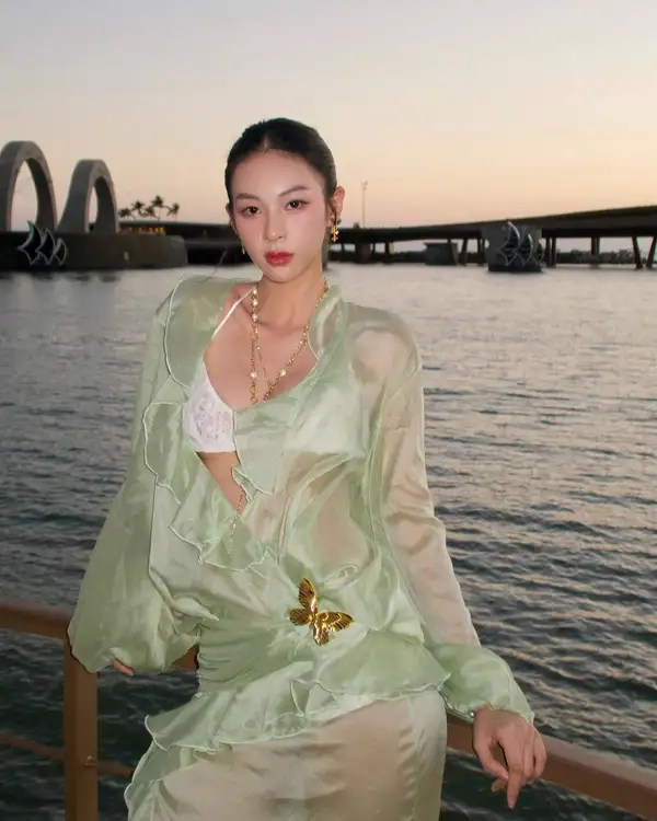 sex phí phương anh