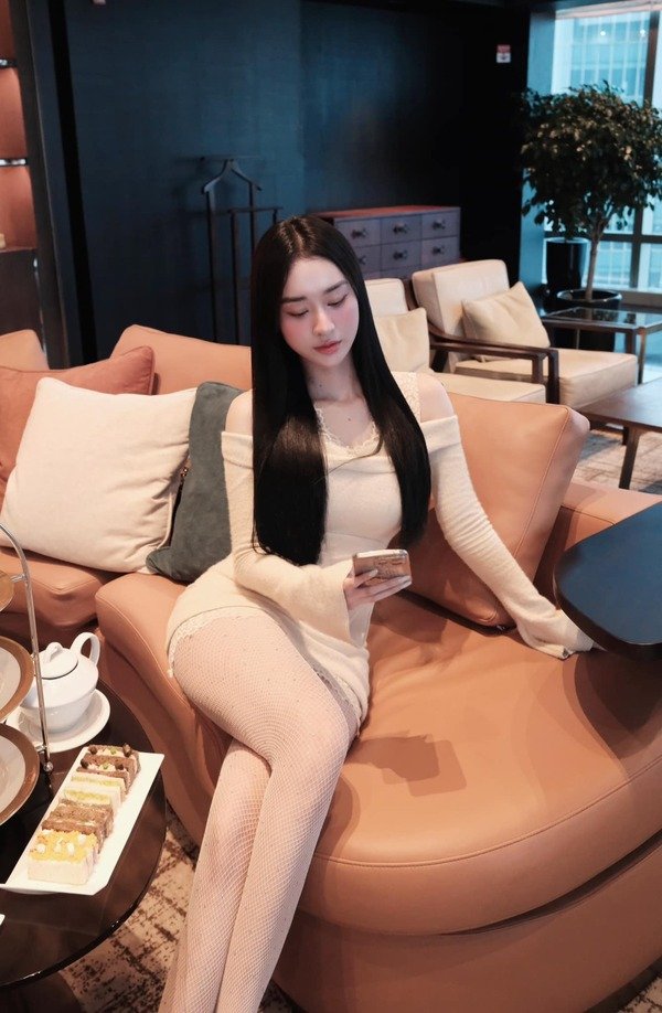 Hà Quỳnh Anh KO CHE