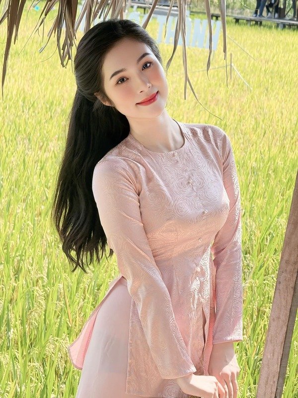 ảnh Bùi Thị Yến Nhi mịn