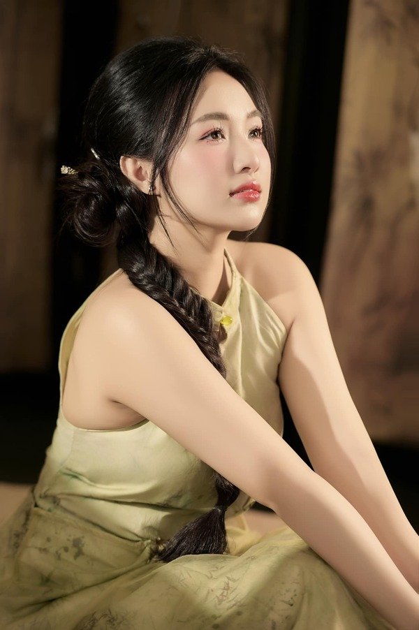 ảnh Trần Thuỳ Linh 1