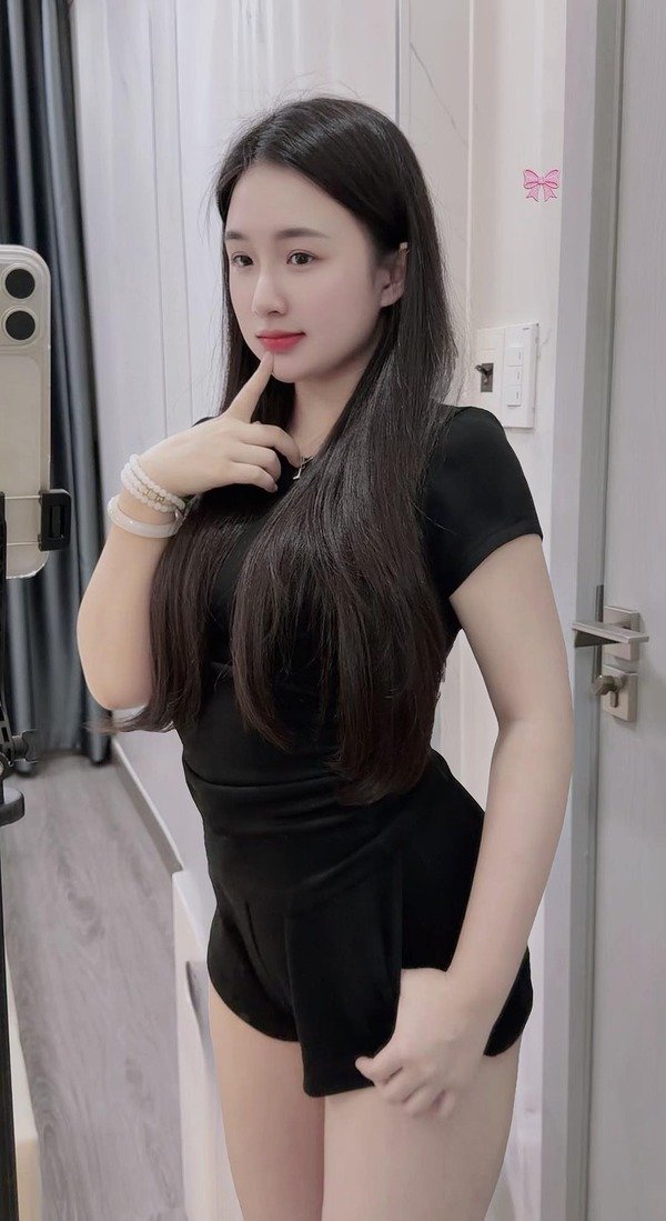 ảnh Trần Thuỳ Linh 25