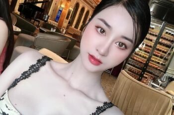 Hot 18+ ảnh Hà Quỳnh Anh với vòng 1 căng tròn, thân hình nóng bỏng