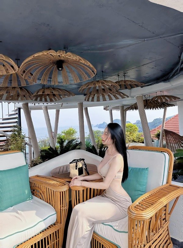 ảnh nude Hà Quỳnh Anh