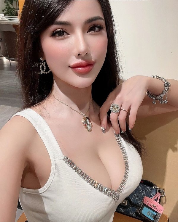 Ảnh Ngô Anh Mai cá tính