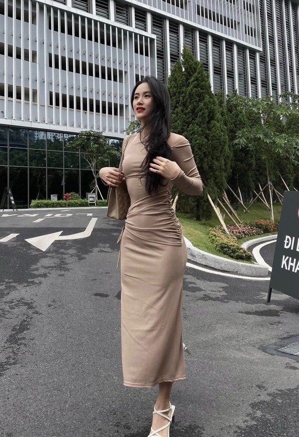 ảnh Hương Khánh Ly dạo phố