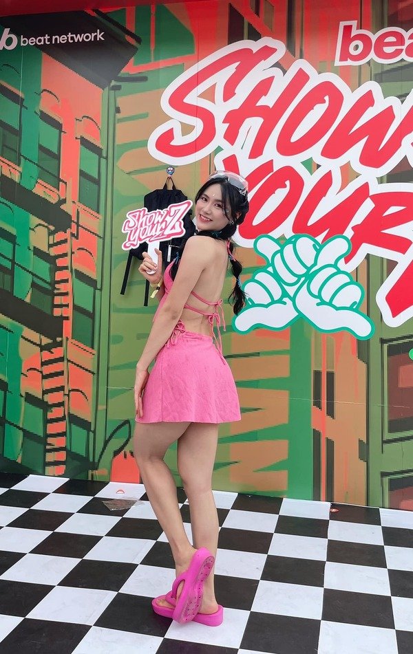 ảnh Hương Khánh Ly gợi cảm