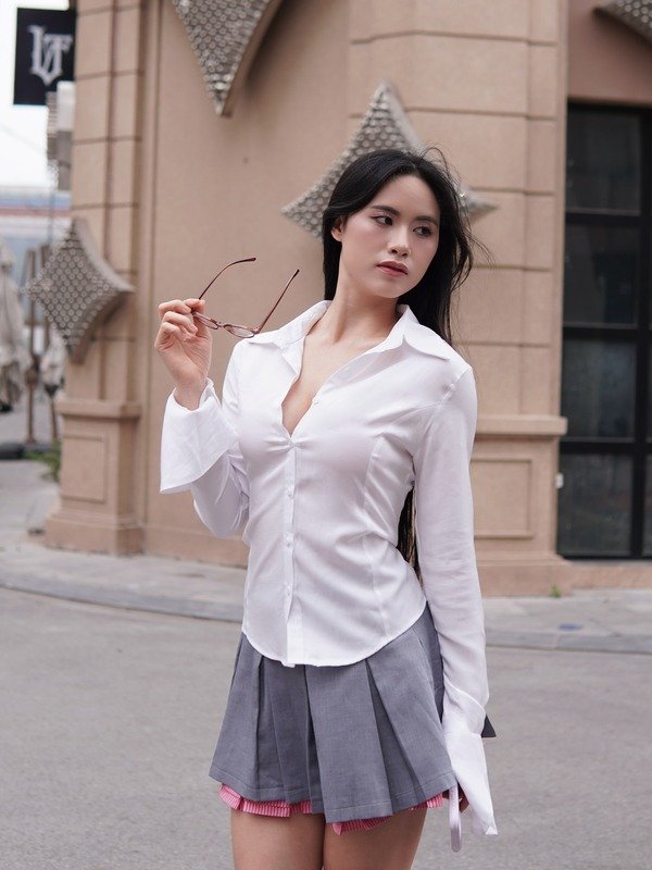 ảnh Hương Khánh Ly hấp dẫn