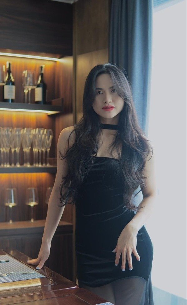 ảnh Hương Khánh Ly nóng bỏng