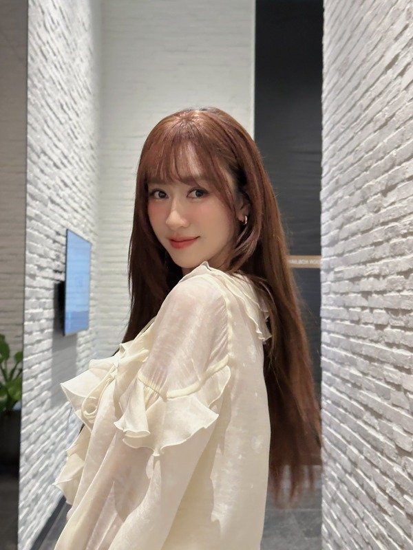 ảnh á hậu hà thu việt nam