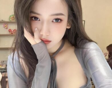 Mở 88+ ảnh Phạm Quỳnh Trang sexy đong đưa đủ 69 tư thế