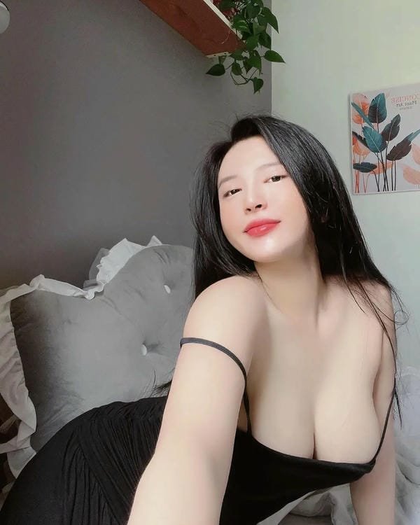 Sex Hoàng Mỹ Tiên mông to cong