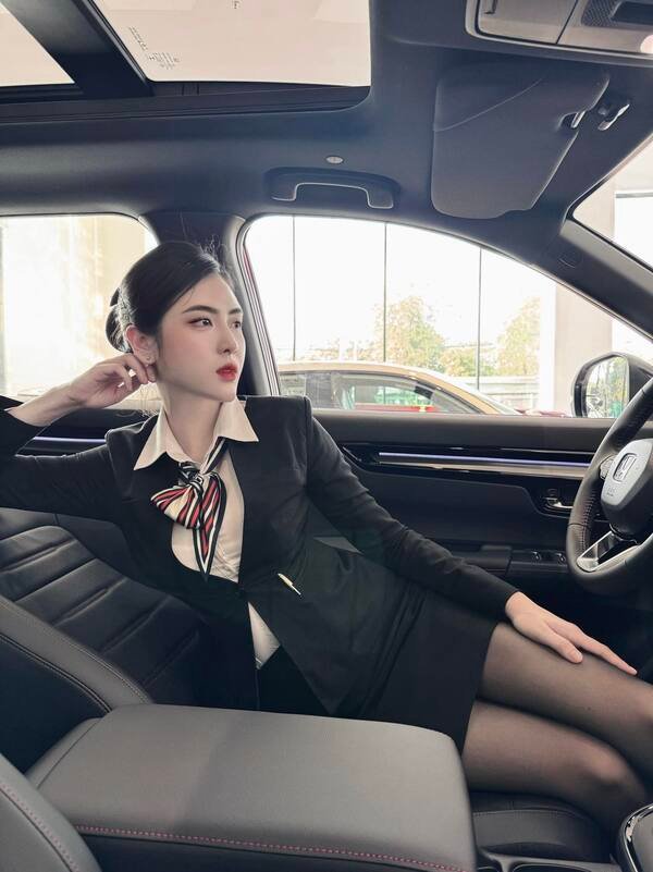 ảnh lý huỳnh thanh thảo 12