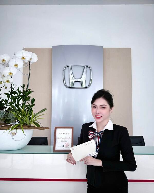 ảnh lý huỳnh thanh thảo 8