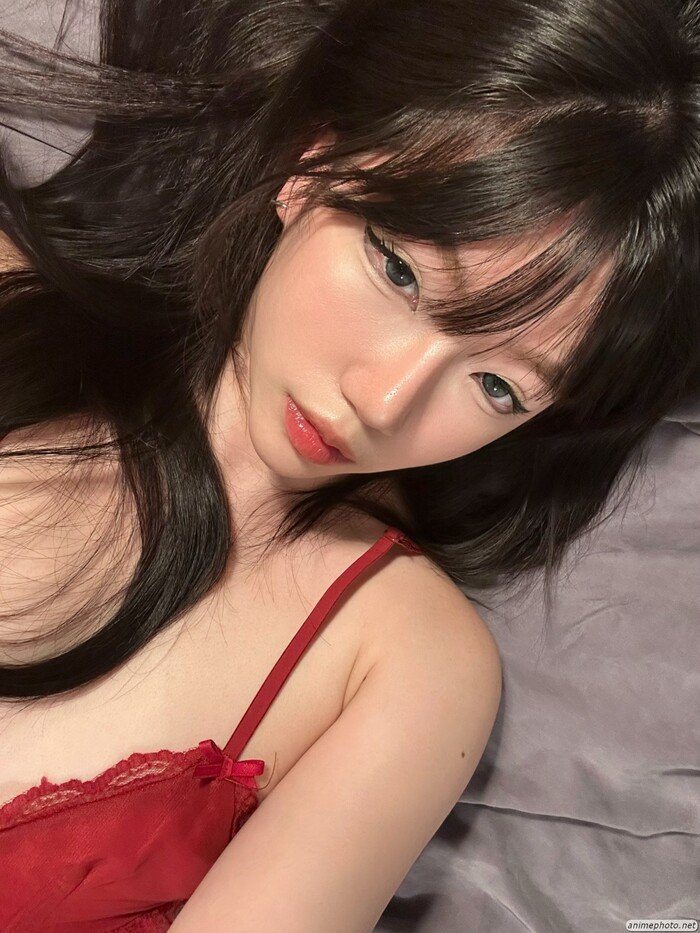 Bộ ảnh Aryminh OnlyFan mặc váy ngắn sexy
