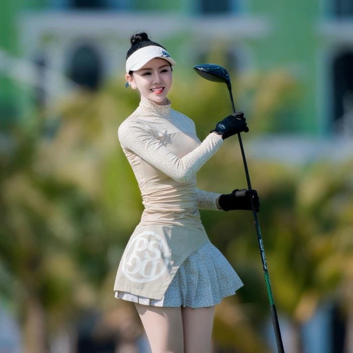 Ảnh avatar Lê Nguyệt Anh xinh tươi rạng rỡ