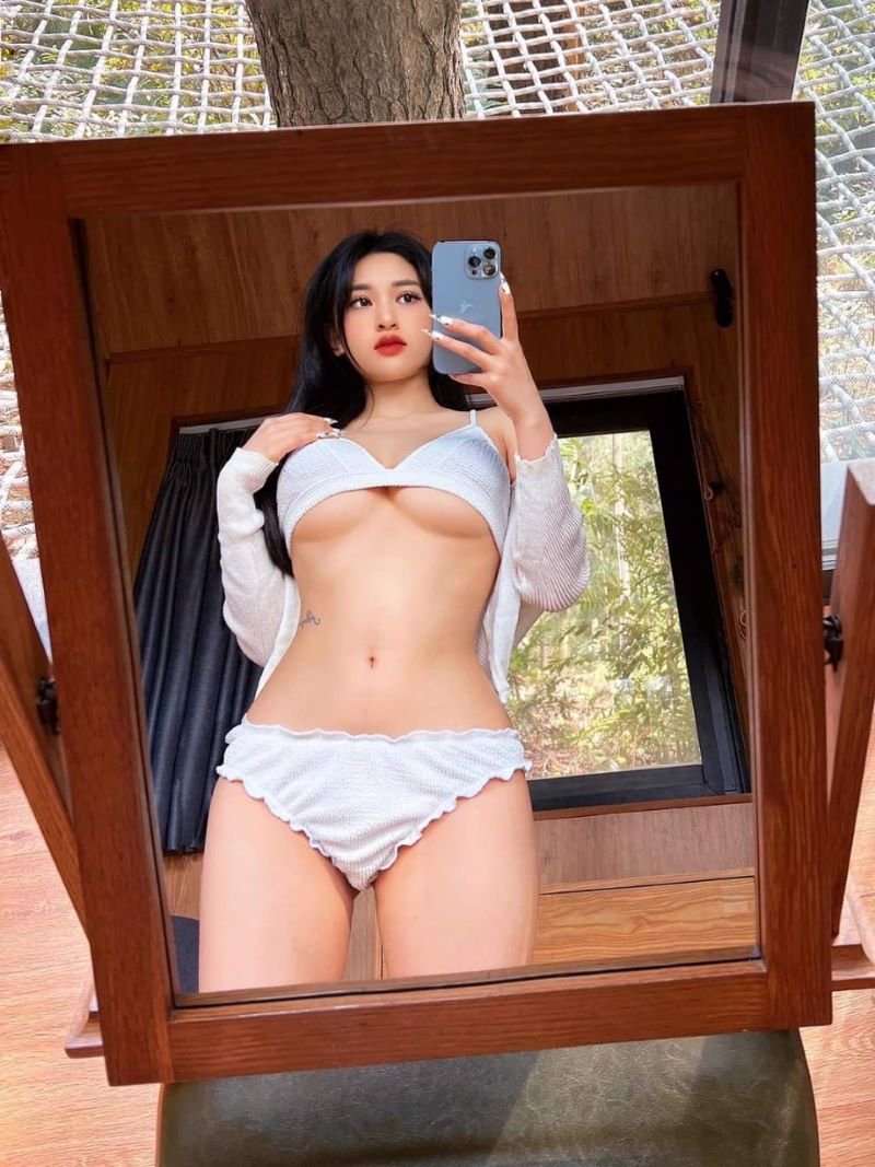 Ảnh avatar hot girl bikini sheer gợi cảm