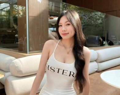 Top Những Bức Ảnh Hot Girl Hương Giang Sexy Quyến Rũ Nhất 2026