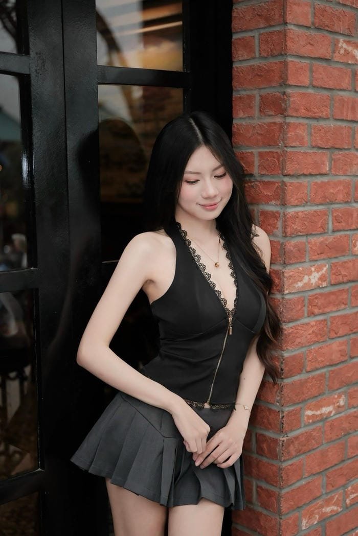 Bộ ảnh Hương Giang hot girl sang chảnh