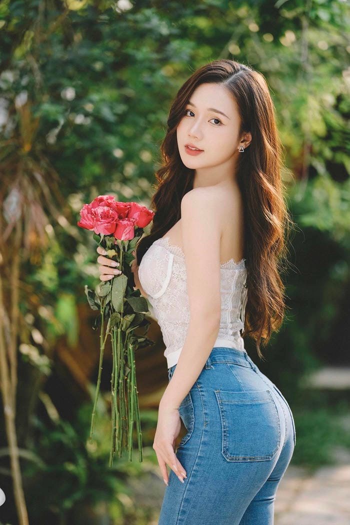 Bộ ảnh gái Việt mông cong