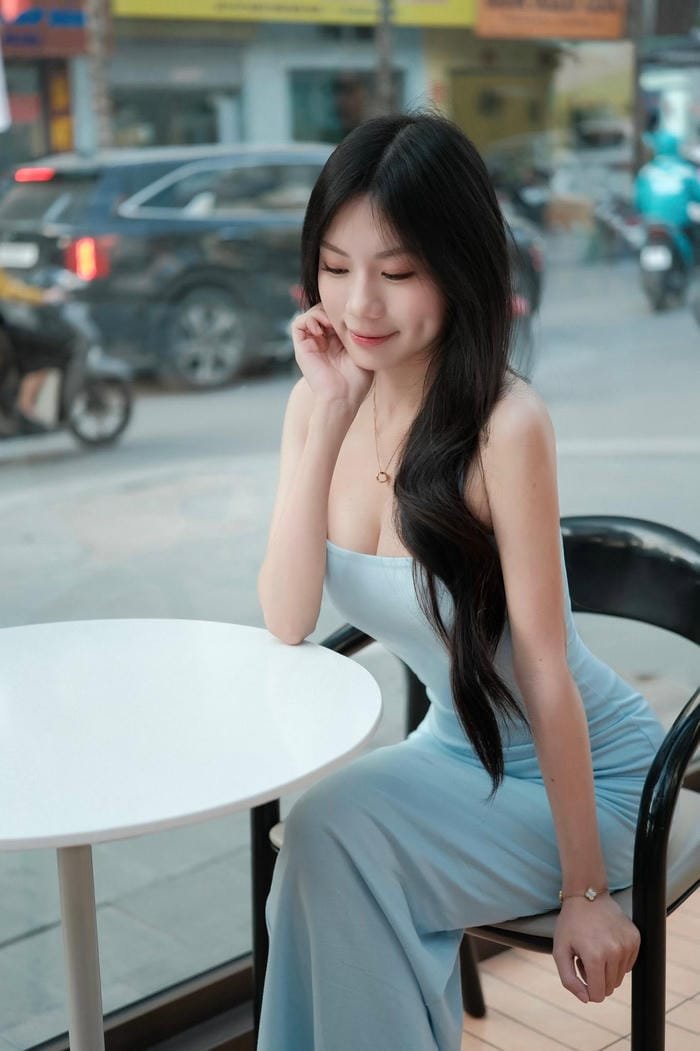 Ngắm ảnh Hương Giang sexy đẹp
