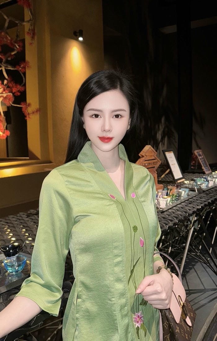Ngắm ảnh Lê Nguyệt Anh nghệ thuật đẹp mắt