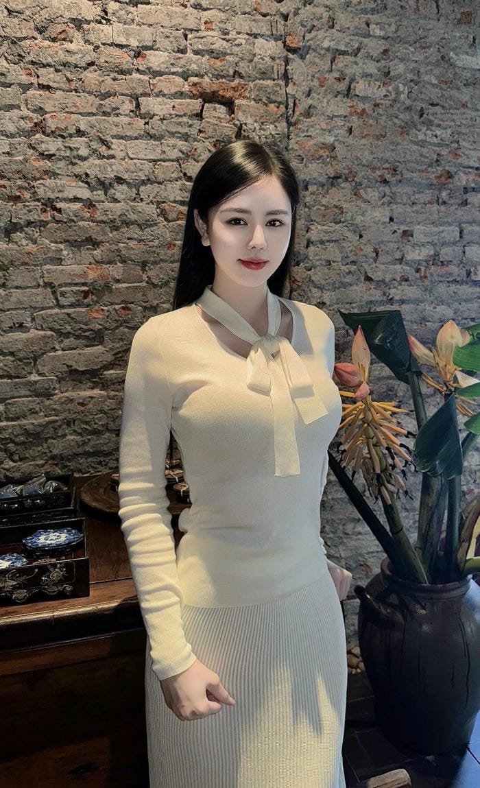 Tải ảnh Lê Nguyệt Anh hot girl nổi bật