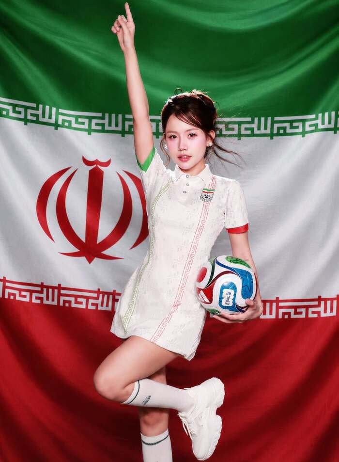 Ảnh gái xinh World Cup khoe dáng chuẩn