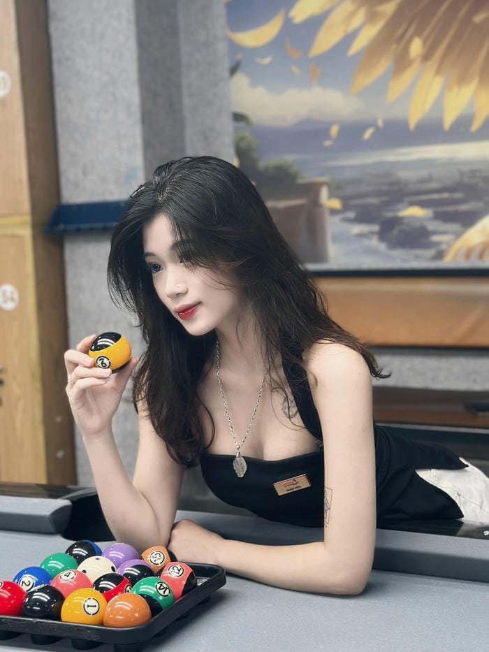 Bộ sưu tập Hiền Nhi hot girl ngực khủng