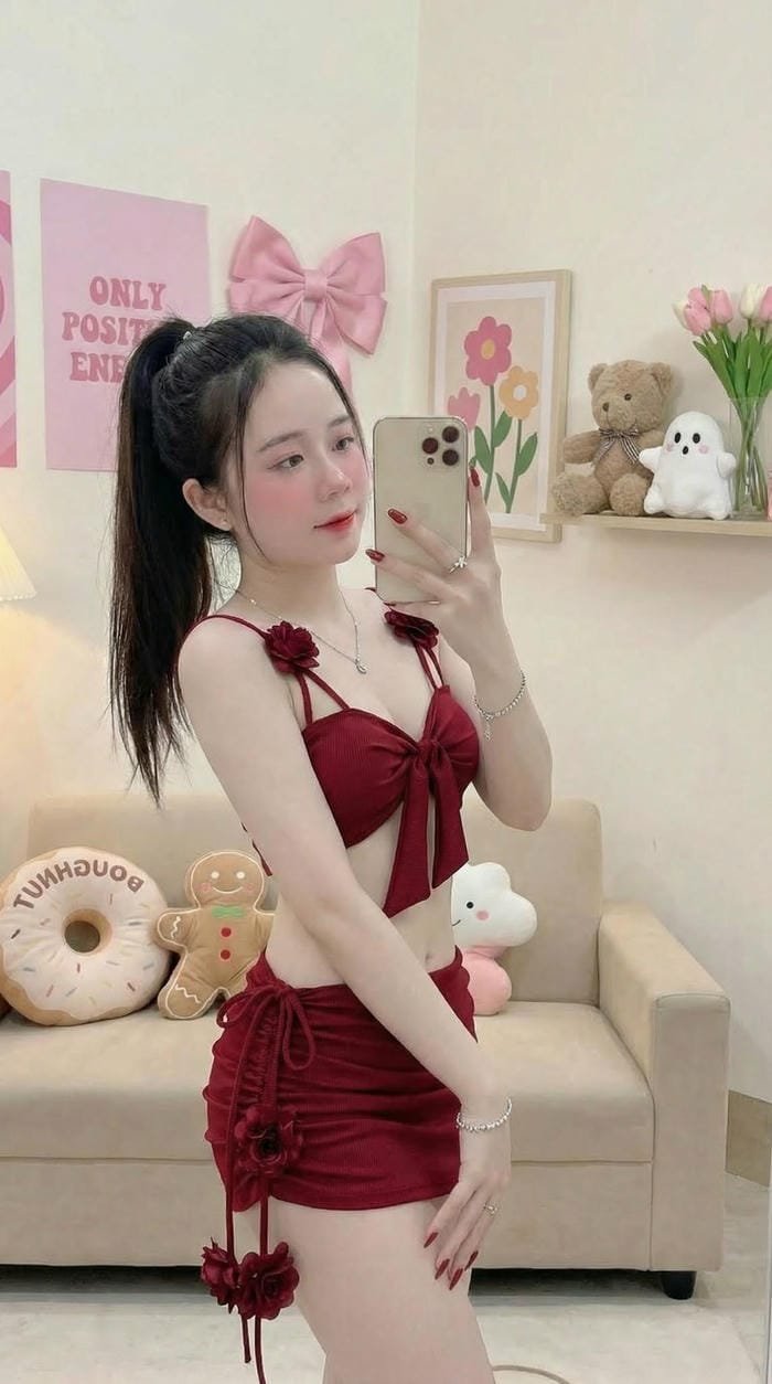 Hình ảnh cô gái xinh đẹp cuốn hút