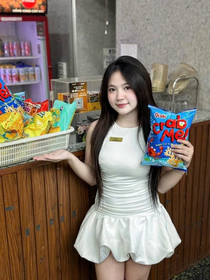 Hình ảnh quyến rũ Hiền Nhi ngực khủng