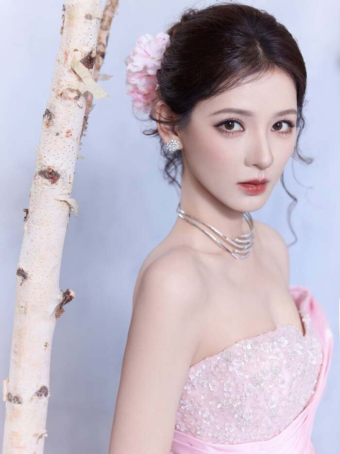 Lin Yuxi là ai 12