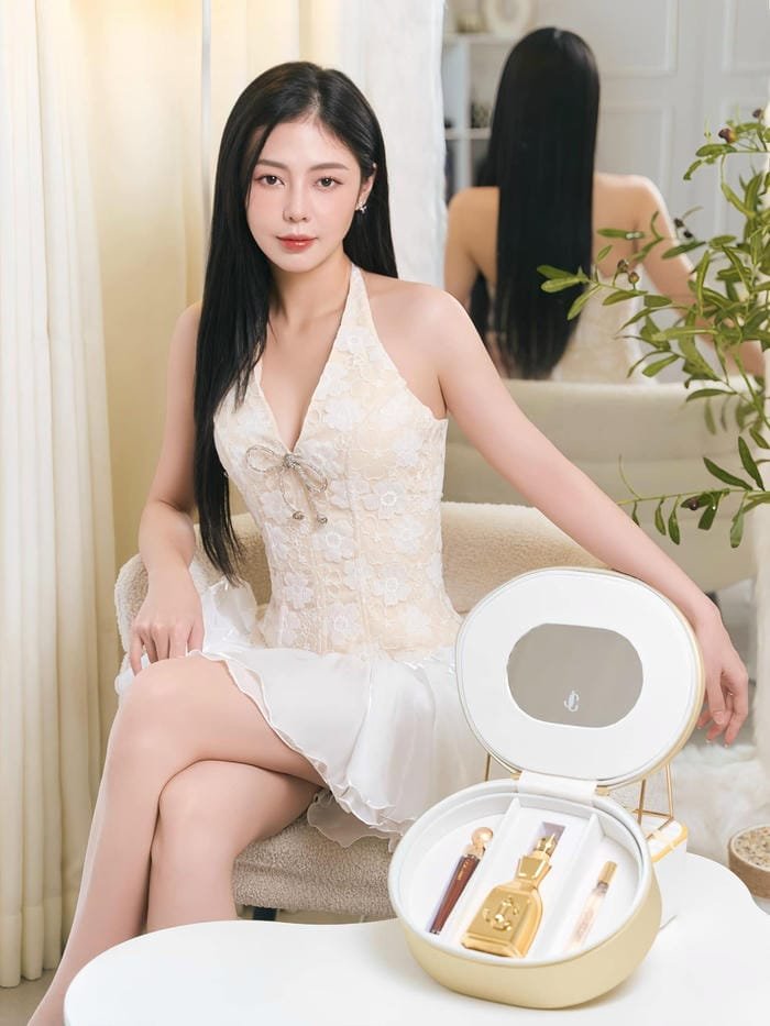 Ngắm body Liz Kim Cương bikini