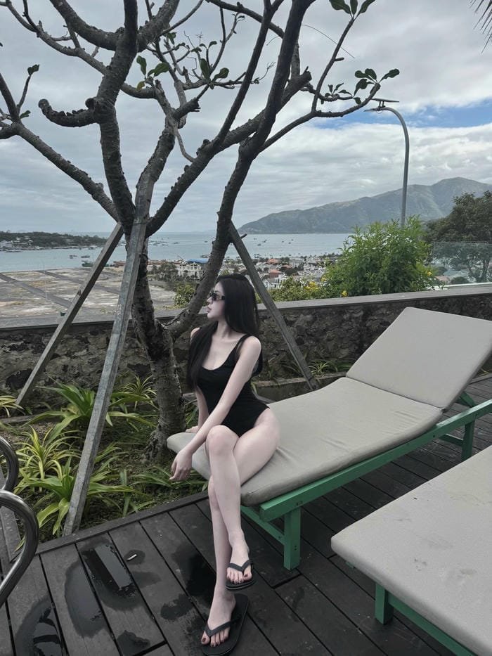 Ngắm ngay Phan Thị Lê Na bikini thu hút