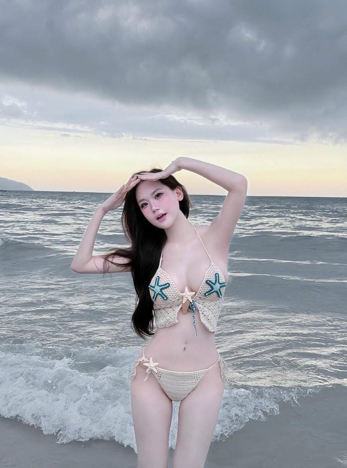Nguyễn Thu Hà bikini phong cách