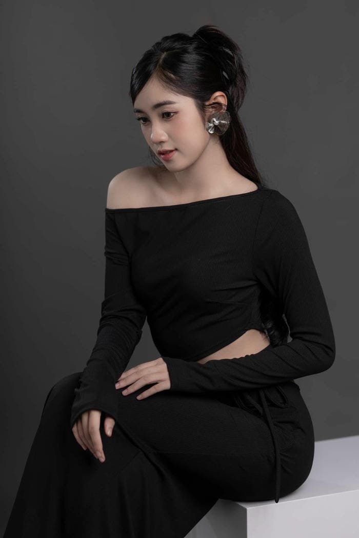 Tải ảnh Trần Thu Hiền gợi cảm đẹp