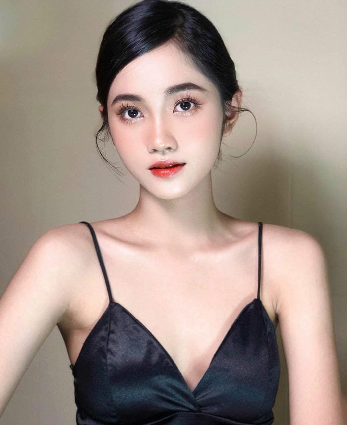 Trần Thu Hiền sexy quyến rũ