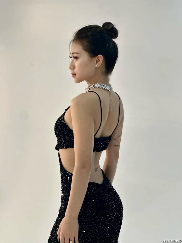 Xem Louis Phạm bikini body cháy hết nấc