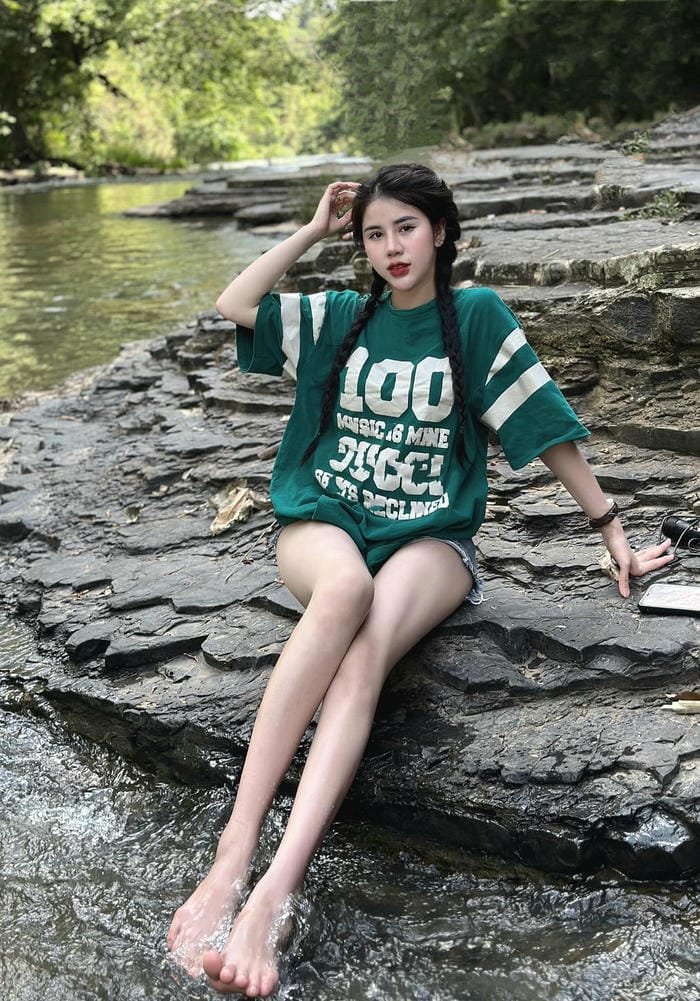 Xem ảnh Phan Thị Lê Na bikini summer vibe