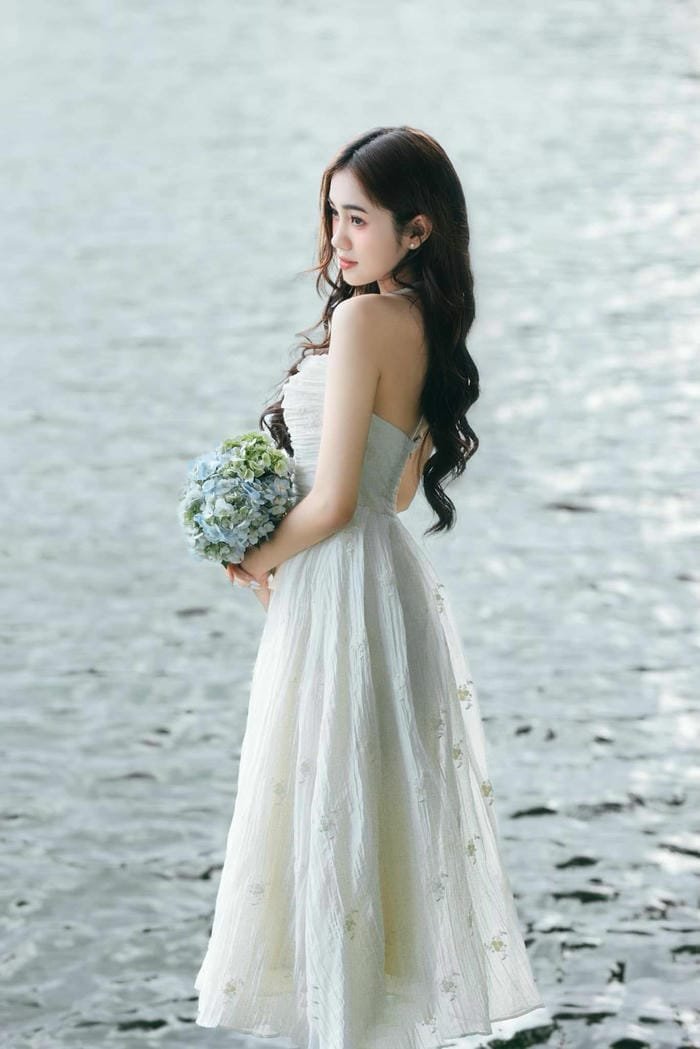 Xem ảnh Trần Thu Hiền sexy quyến rũ