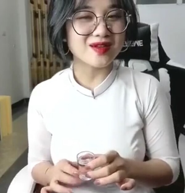 Gái Xinh Anna Gấu Ảnh Sex Căng Đầy Quyến Rũ
