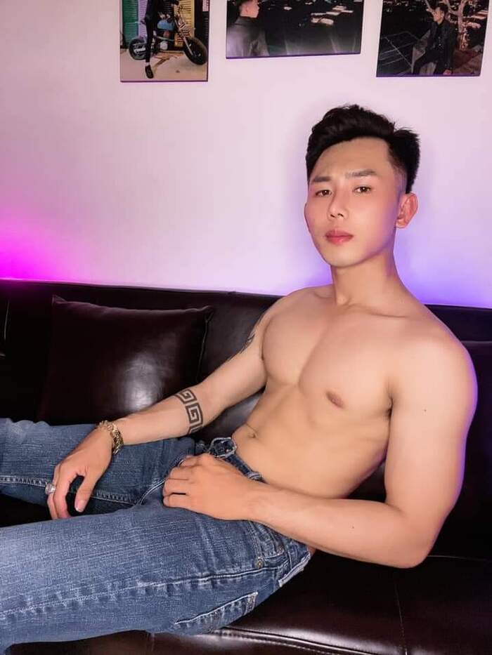 Ảnh Trai Đẹp Cặc To Quyến Rũ