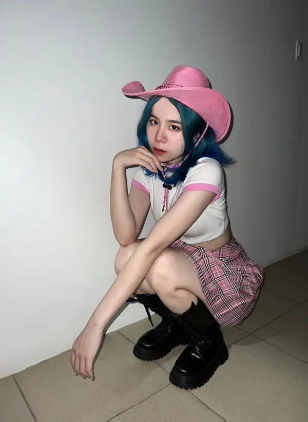 Mèo Simmy Sexy Ảnh Nóng Gợi Cảm Đầy