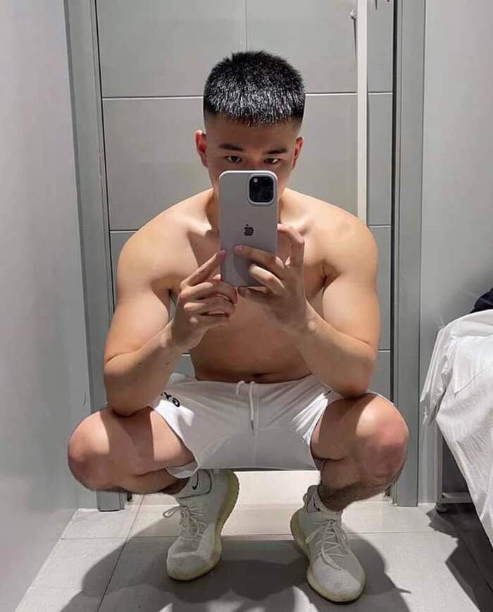 Ảnh Em Trai Đẹp Hở Cặc Khỏe