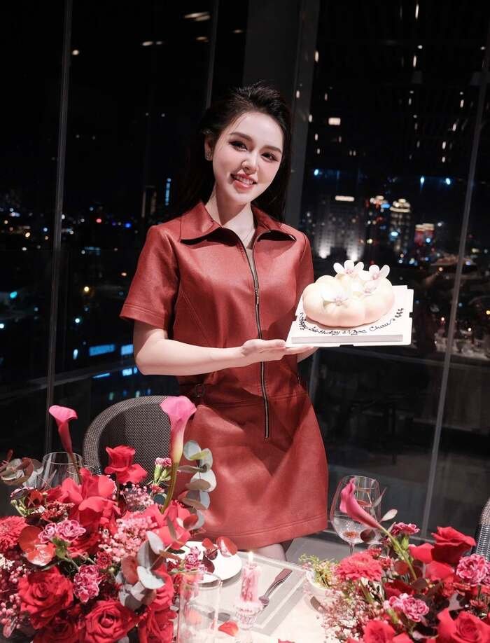 Hình ảnh Hà Bích Ngọc makeup nhẹ nhàng