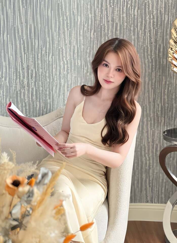 Loạt ảnh Hà Bích Ngọc thời trang tinh tế