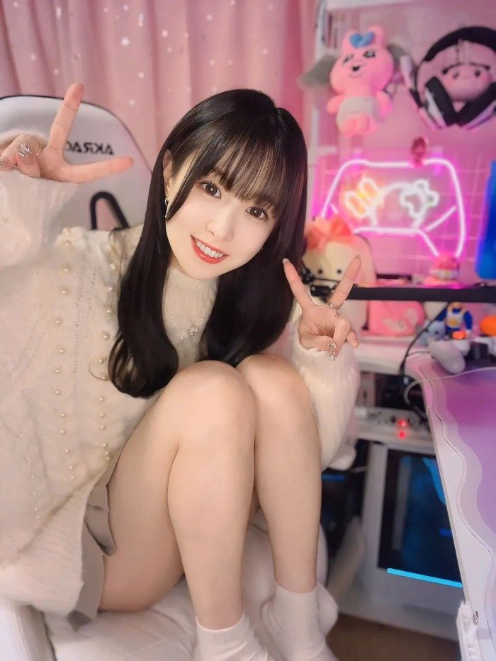 Hikari Ninomiya là ai