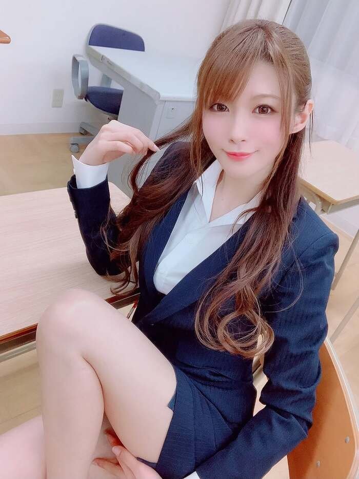 Minami Aizawa là ai 1