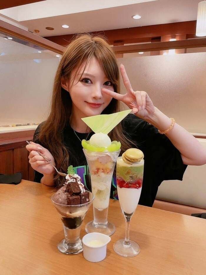 Minami Aizawa là ai 6